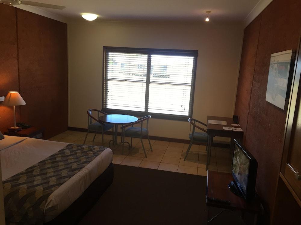 The Gidgee Inn Cloncurry Extérieur photo