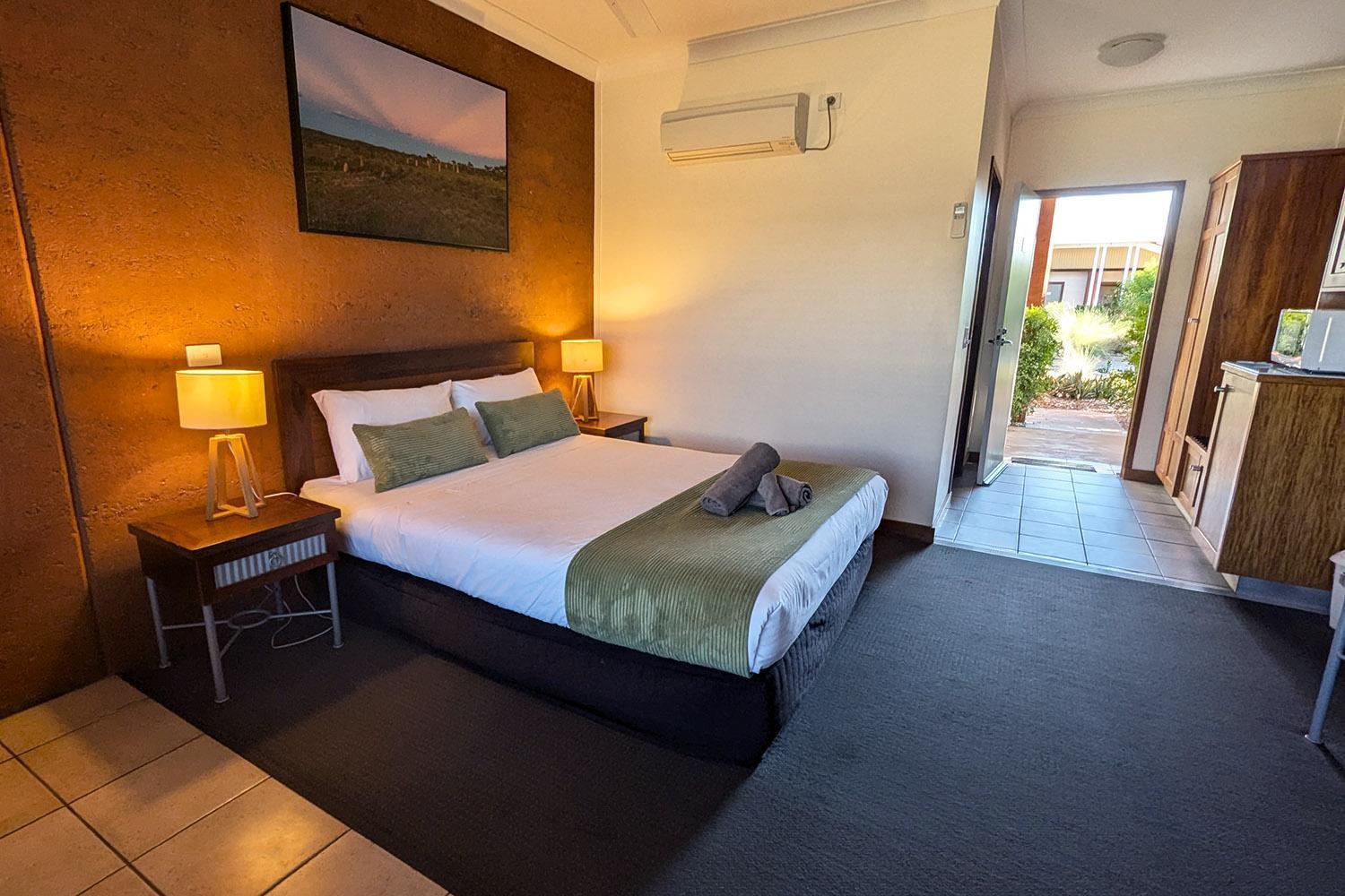 The Gidgee Inn Cloncurry Extérieur photo
